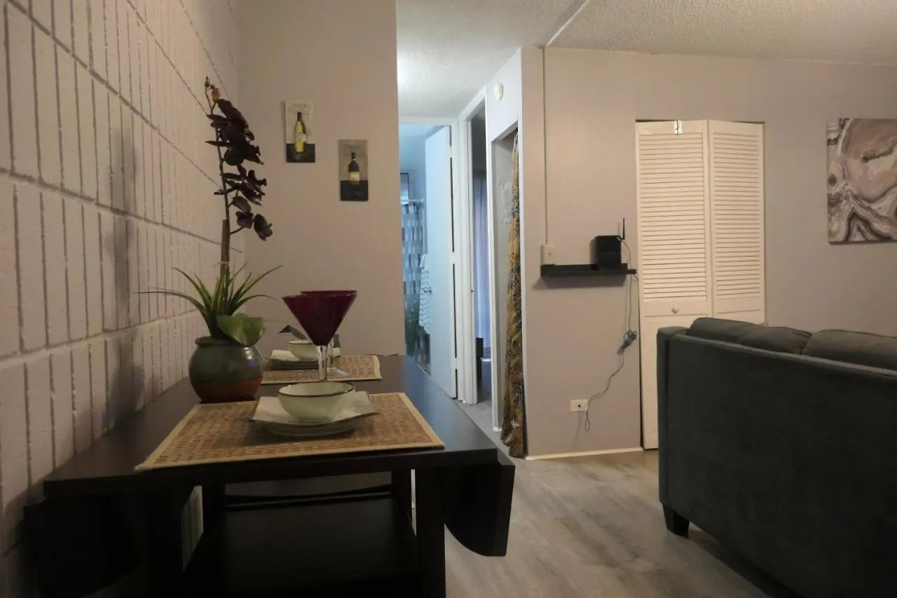 The Kalakauan Hotel Honolulu Capsule hotel